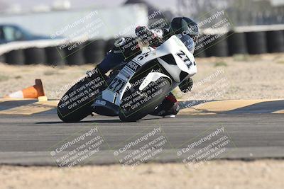 media/Oct-30-2025-Racers Edge (Thu) [[dabbdaf680]]/2-A Group/Session 2 (Turn 16)/